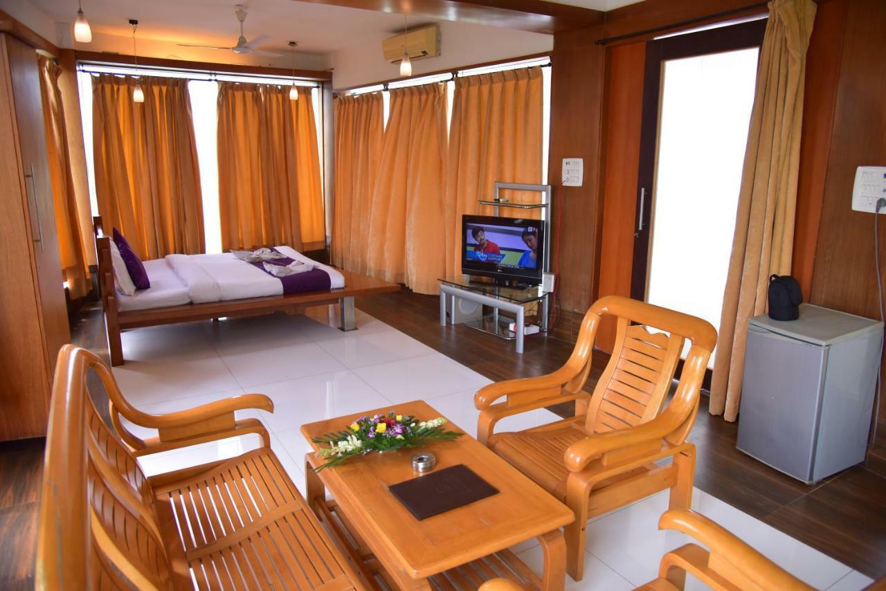 Palette - Spring Hills Resort Pirangut Exterior photo